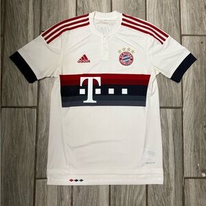 Adidas Bayern Munich 2015/16 Men’s Away Jersey A44790